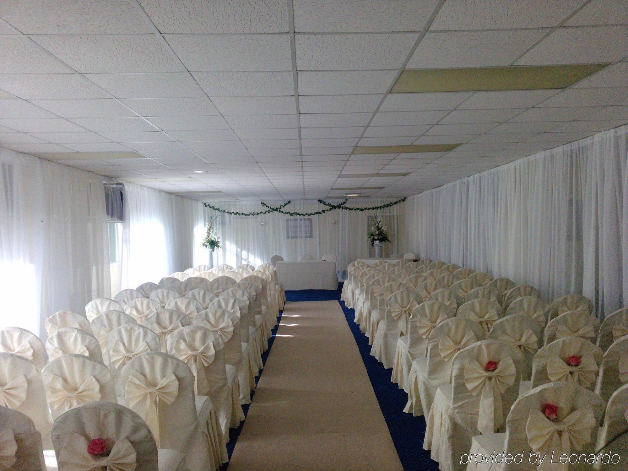 Holiday Inn Wolverhampton - Racecourse By Ihg Facilities photo