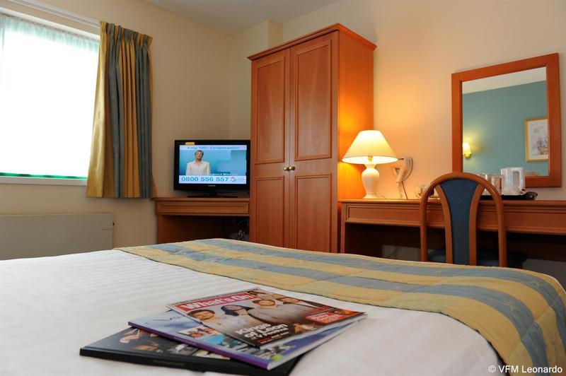 Holiday Inn Wolverhampton - Racecourse By Ihg Exterior photo