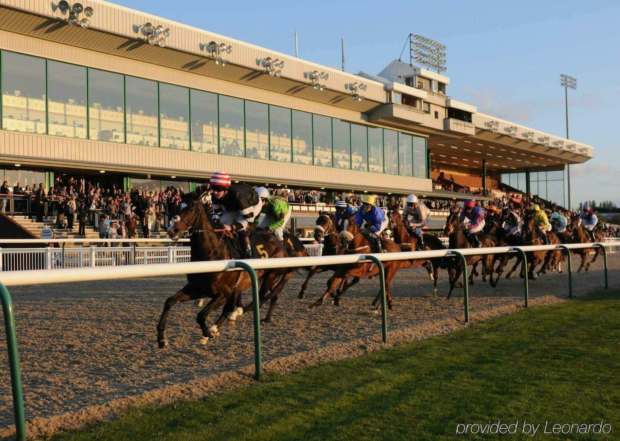 Holiday Inn Wolverhampton - Racecourse By Ihg Exterior photo